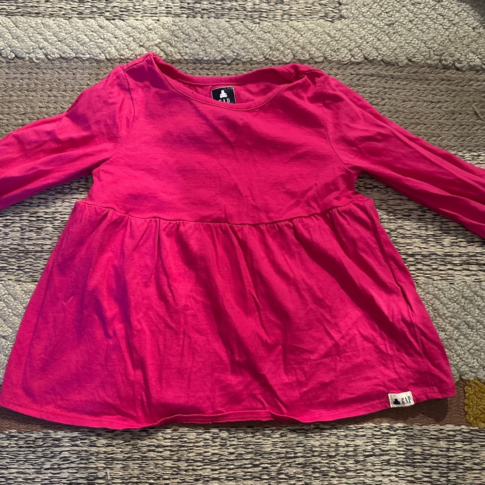 GAP Girls Long Sleeve Pink T-Shirt